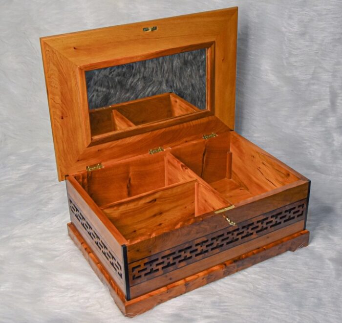15 X10 In High Quality Burl Jewelery Box, Mirror Inside The Lid, Thuya Box With Lock Key, Decorative Box, Memory Box, Gift Idea, Christmas Gift - Image 5