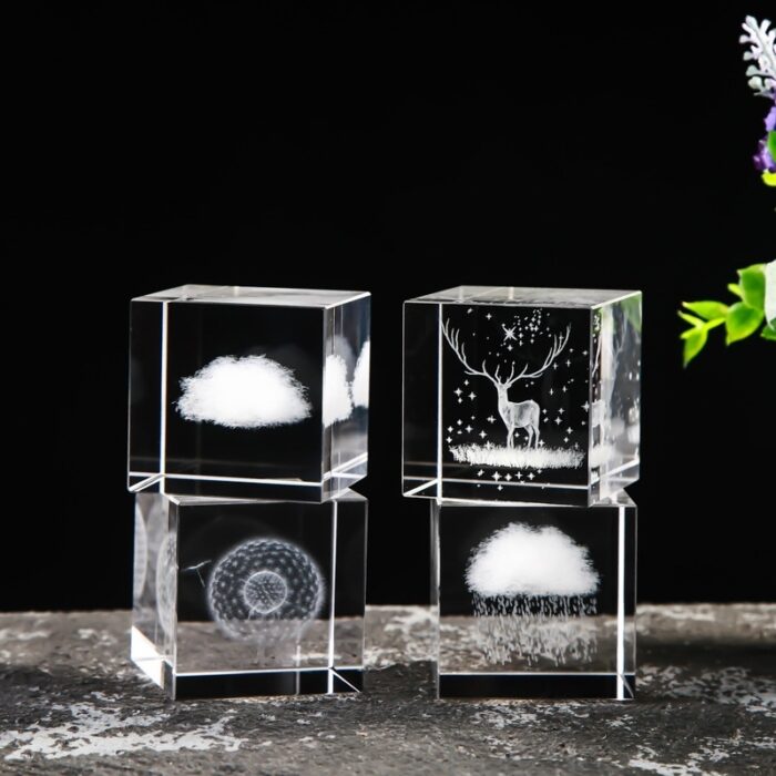 Desktop Creative Gift Ornament With White Crystal - Image 7
