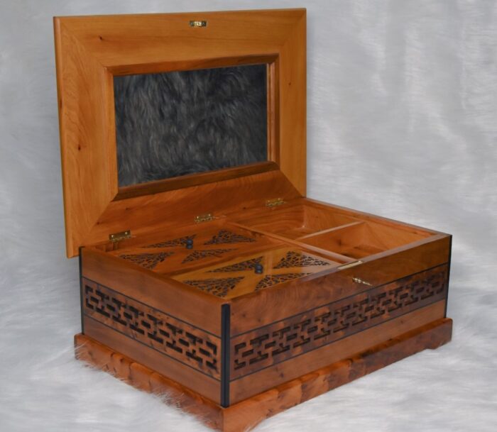 15 X10 In High Quality Burl Jewelery Box, Mirror Inside The Lid, Thuya Box With Lock Key, Decorative Box, Memory Box, Gift Idea, Christmas Gift - Image 6