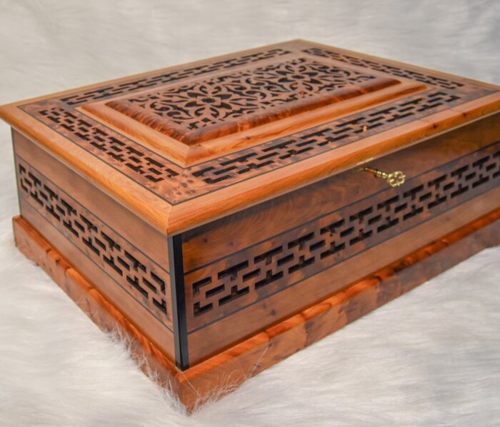 15 X10 In High Quality Burl Jewelery Box, Mirror Inside The Lid, Thuya Box With Lock Key, Decorative Box, Memory Box, Gift Idea, Christmas Gift - Image 1