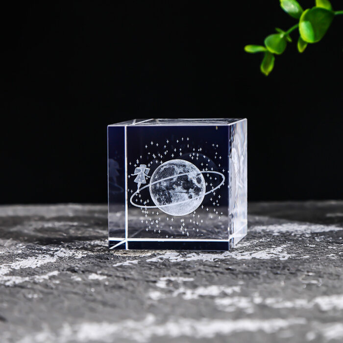 Desktop Creative Gift Ornament With White Crystal - Image 1