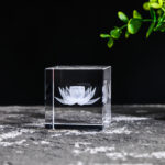 Desktop Creative Gift Ornament With White Crystal - Image 8